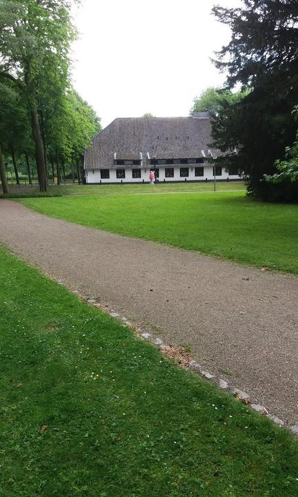 Altes Landhaus im Forstgarten